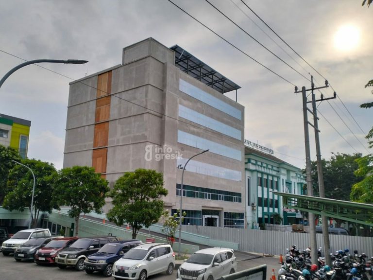 Digelontor Anggaran Rp42 Miliar, Pembangunan Gedung Rawat Jalan RSUD Ibnu Sina Capai 75 Persen Suasana gedung RSUD Ibnu Sina Gresik. (Foto: Ist/Infogresik)