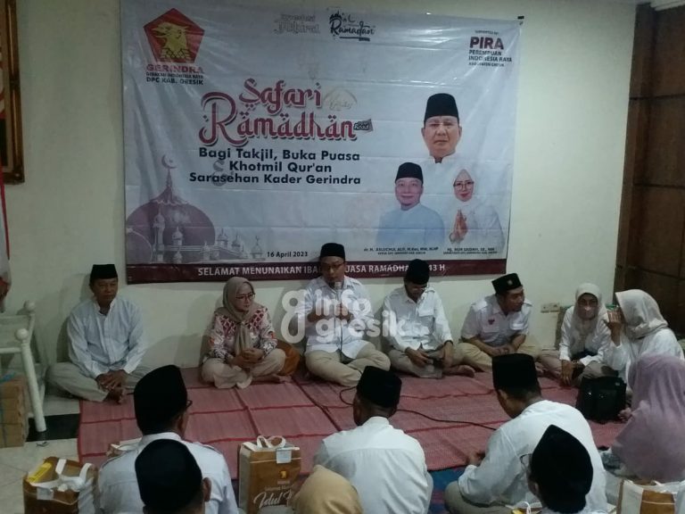 Berkah Ramadan, Partai Gerindra Gresik Bagikan Ribuan Takjil dan Bingkisan Suasana pembagian bingkisan dan buka bersama Partai Gerindra Gresik. (Foto: Ist/Infogresik)