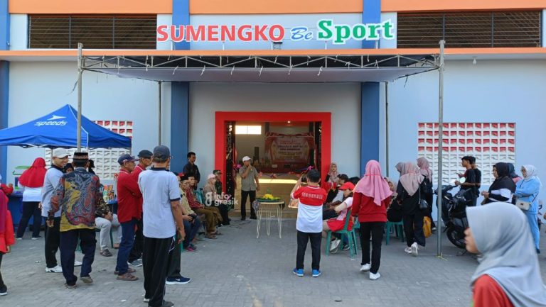 Suasana peresmian GOR Desa Sumengko, Kecamatan Duduksampeyan, Kabupaten Gresik. (Foto: Ist/Infogresik)