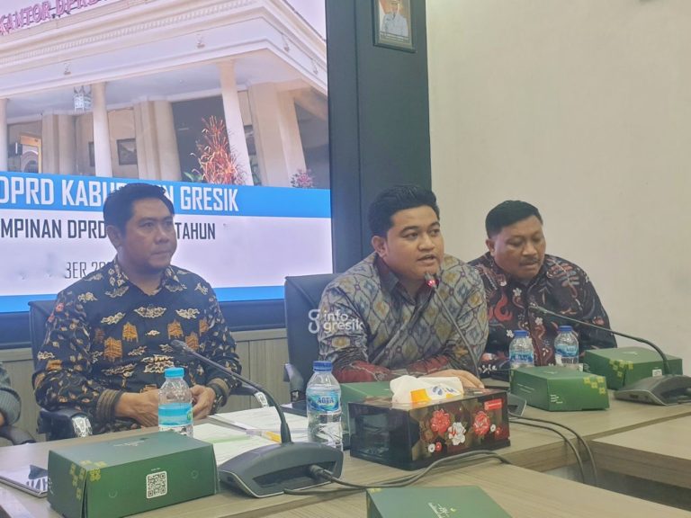 Ramai Demo Jalan Rusak Warga Dalegan, DPRD Gresik Beri Dua Rekomendasi untuk Pengusaha Dumptruk