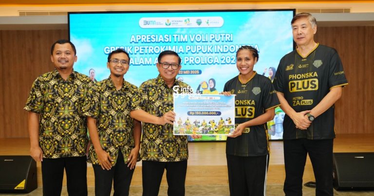 Bersyukur Juara 3 Proliga, Petrokimia Gresik  Berikan Bonus Rp150 juta dan Liburan untuk Pemain hingga Official Bentuk apresiasi Petrokimia Gresik untuk tim bola voli Gresik Petrokimia Pupuk Indonesia dengan memberikan hadiah bonus dan liburan. (Foto: Ist/Infogresik)