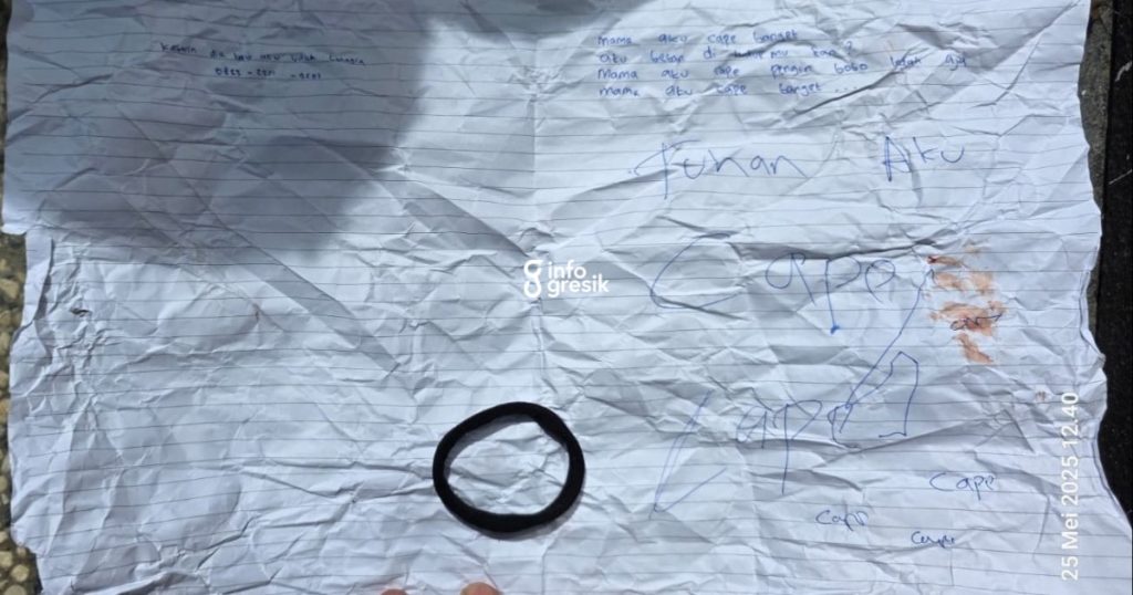 Tulisan dari catatan buku harian milik korban yang bertuliskan rasa lelahnya menjalani hidup. (Foto: Ist/Infogresik)