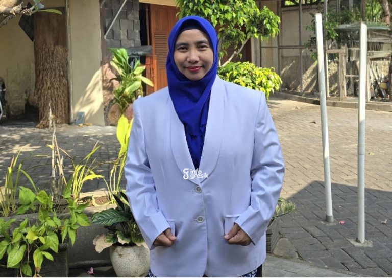 Ingatkan Bahaya Hepatitis, Dirut RS Wates Husada Ajak Warga Jaga Kebersihan Dirut Wates Husada, dr. Titin Ekowati. (Foto: Ist/Infogresik)