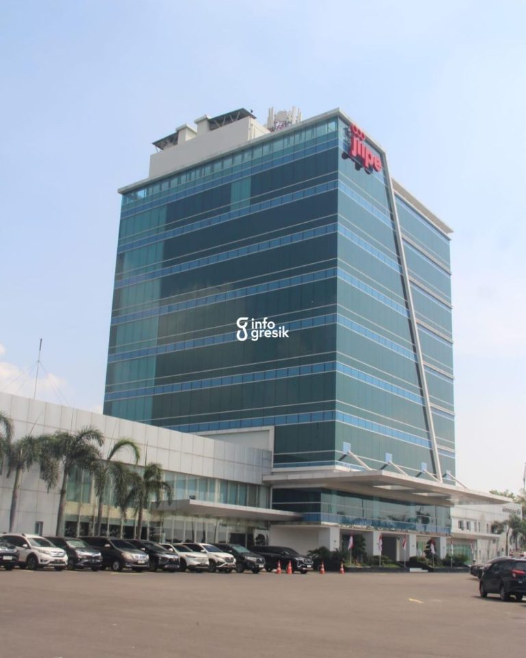 Sejak Berdiri, Nilai Investasi yang Ditanam di Kawasan JIIPE Tercatat Capai Rp 106 Triliun Kantor kawasan JIIPE. (Foto: Ist/Infogresik)