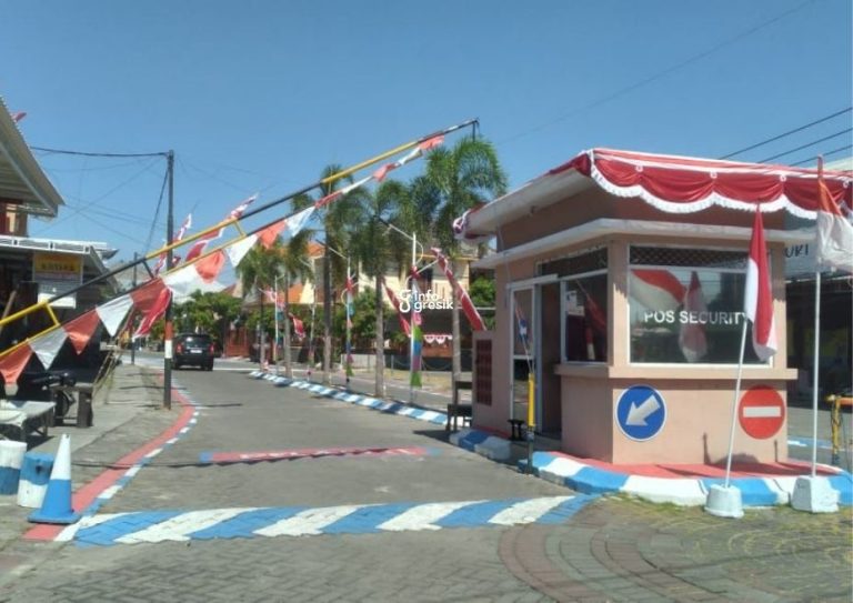 Pintu masuk Perum Grand Gresik Harmoni Srembi. (Foto: Ist/Infogresik)