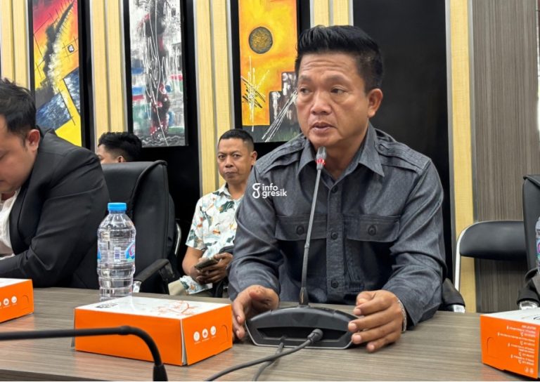 Menang Aklamasi, Wongso Negoro Terpilih Sebagai Ketua DPD Partai Golkar Gresik Ketua DPD Partai Golkar Gresik, Wongso Negoro, saat memaparkan kinerja Komisi II DPRD Gresik beberapa waktu lalu. (Foto: Khanif Rosidin/Infogresik)