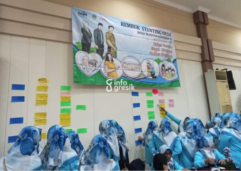 Kegiatan rembuk stunting di Desa Manyarsidomukti, Kecamatan Manyar, Gresik. (Foto: Ist/Infogresik)