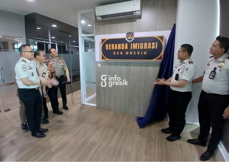 Makin Lengkap, KEK Gresik Kini Punya Beranda Imigrasi untuk Layani Investor dan TKA Peresmian Beranda Imigrasi di KEK Gresik. (Foto: Ist/Infogresik)